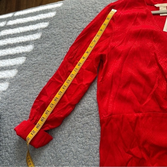 H&M Dress Red Satin Sheen Animal Print Long Sleeve FrenchCuff Faux Wrap Size 10 - Picture 11 of 12